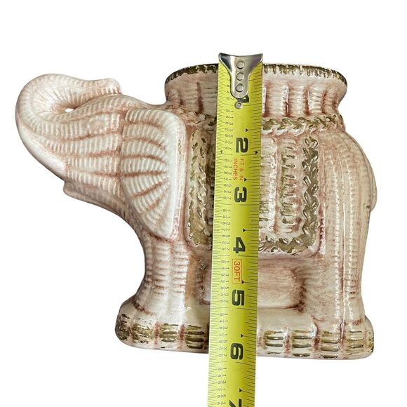 Vintage 1976‎ Handmade Ceramic Elephant Vase Decor - Picture 8 of 10